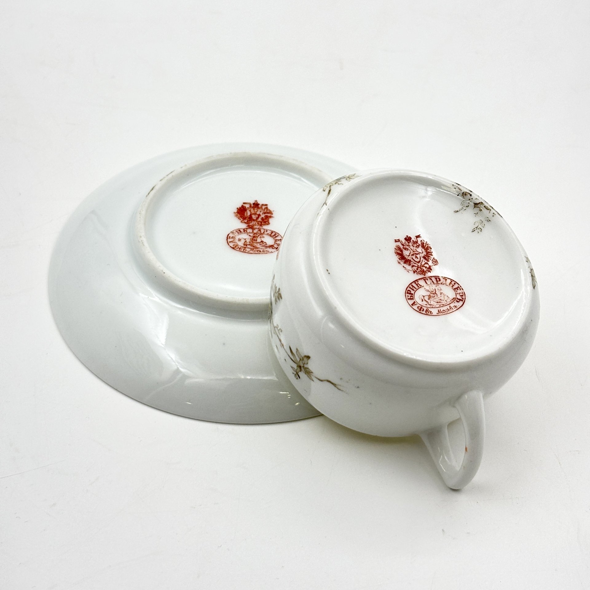 Пара кофейная с нежным цветочным декором, фарфор, деколь, подрисовка, Фарфоровая фабрика Гарднера, Российская империя, 1870-1910 гг.