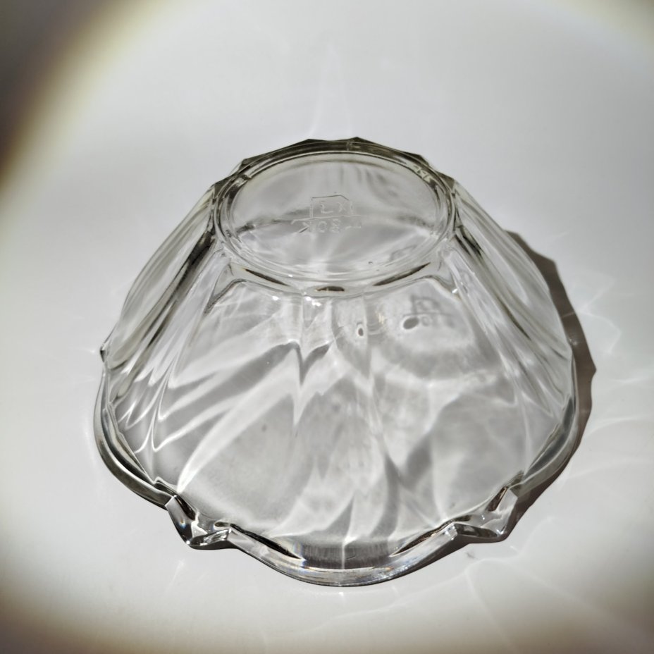 Конфетница(салатник) фестончатым декором, стекло, Дятьковский хрустальный завод, СССР, 1960-1970 гг.