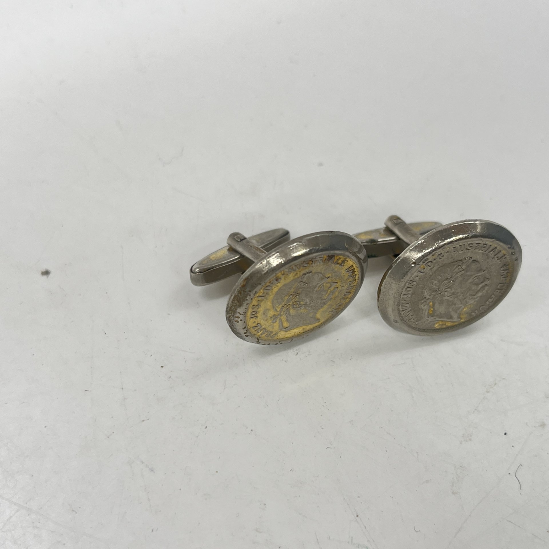 Запонки с копией австрийского дуката Франца Иосифа, металл, Западная Европа, 1900-1920 гг.