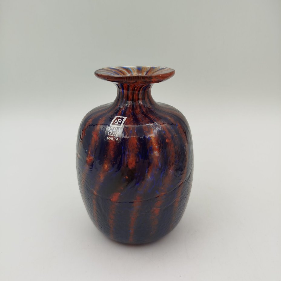 Ваза миниатюрная с волнообразным декором сине-оранжевого цвета, Mdina Glass, стекло, Мальта, 2000-2010 гг.