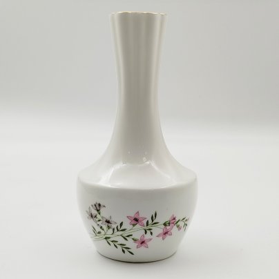 Вазочка с нежным цветочным декором, клеймо "KJ Bone China"