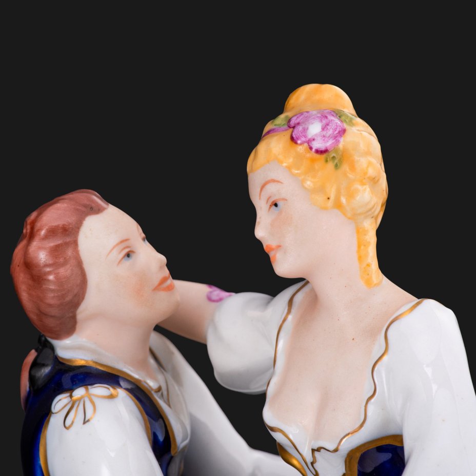 Статуэтка "Дама и кавалер" ("Галантная сцена"), Royal Dux