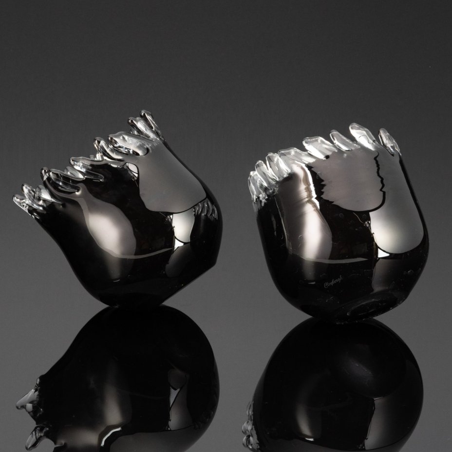 Парные широкие вазы, Cleybergh Glass