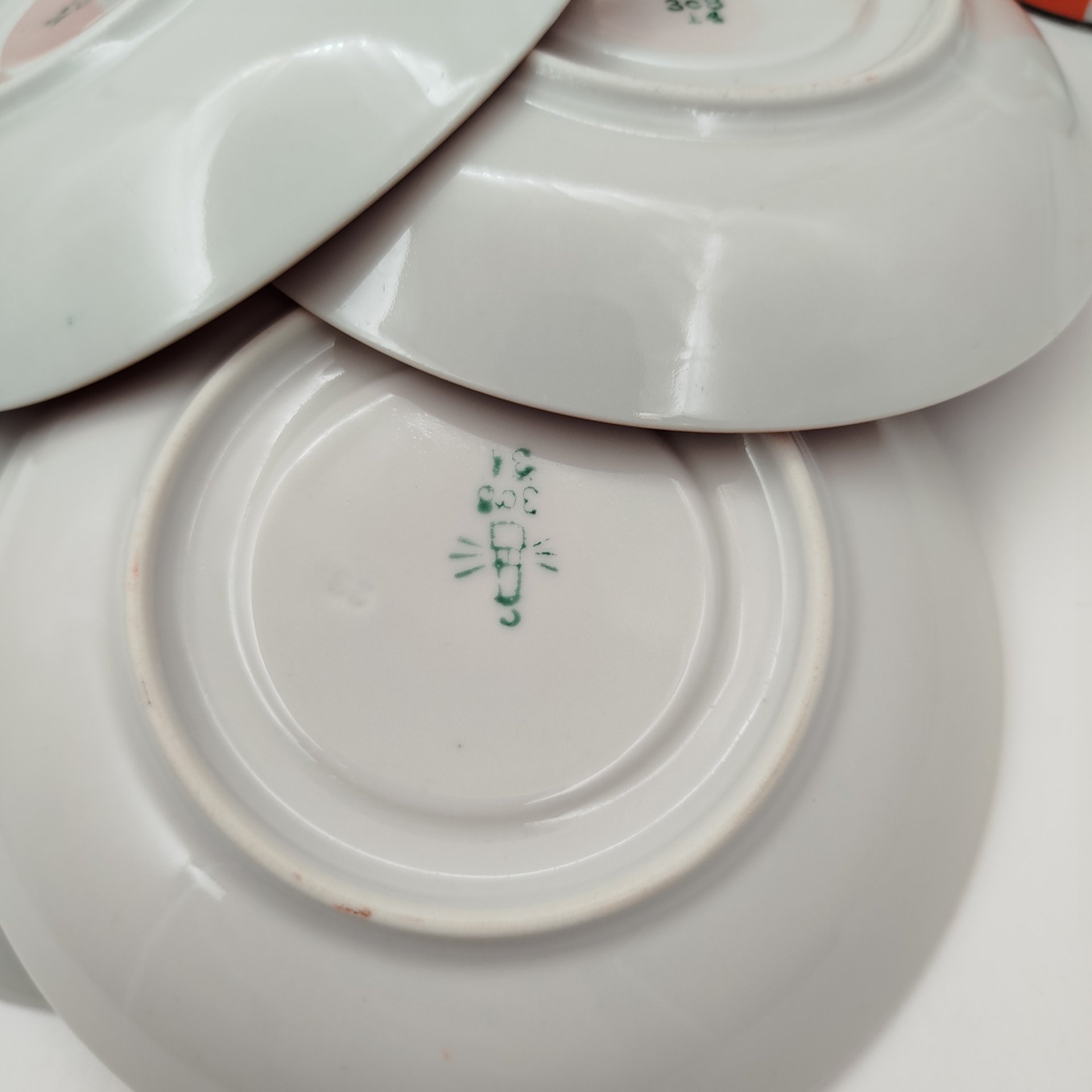 Набор чайных пар на 4 персоны с декором "белый горошек", фарфор, крытье, Дружковский фарфоровый завод, СССР, 1974-1991 гг.