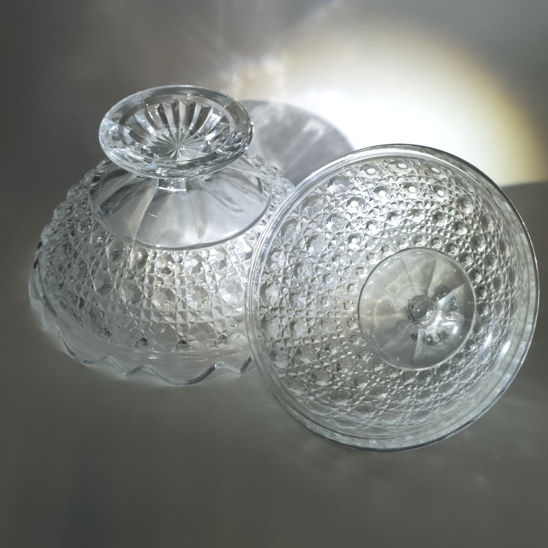 Конфетница "Шапка Мономаха", стекло, пресс, СССР, 1970-1990 гг.