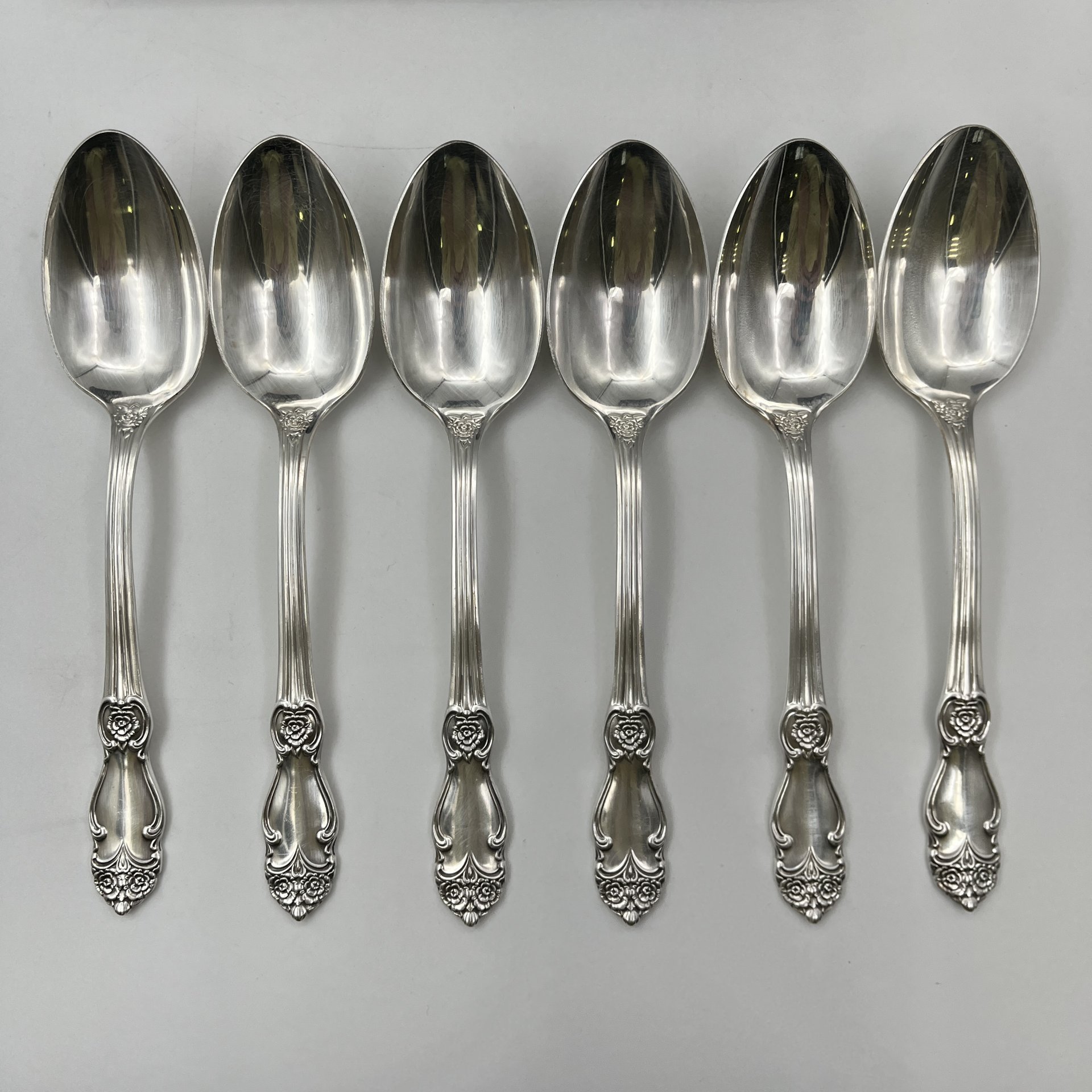 Набор столовых приборов "Серебряная роза" на 6 персон (24 предмета), коробка в подборе