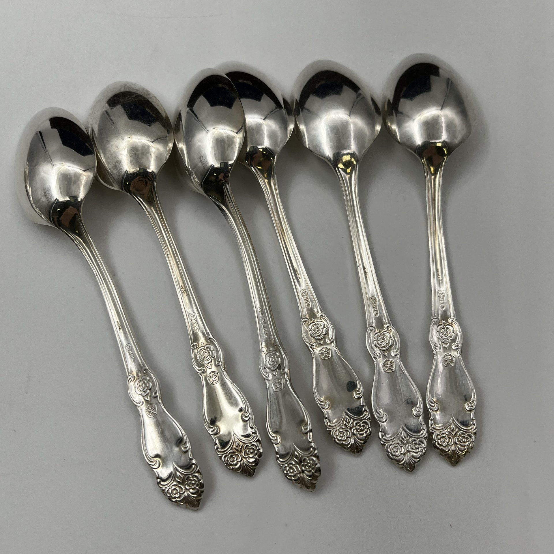 Набор столовых приборов "Серебряная роза" на 6 персон (24 предмета), коробка в подборе