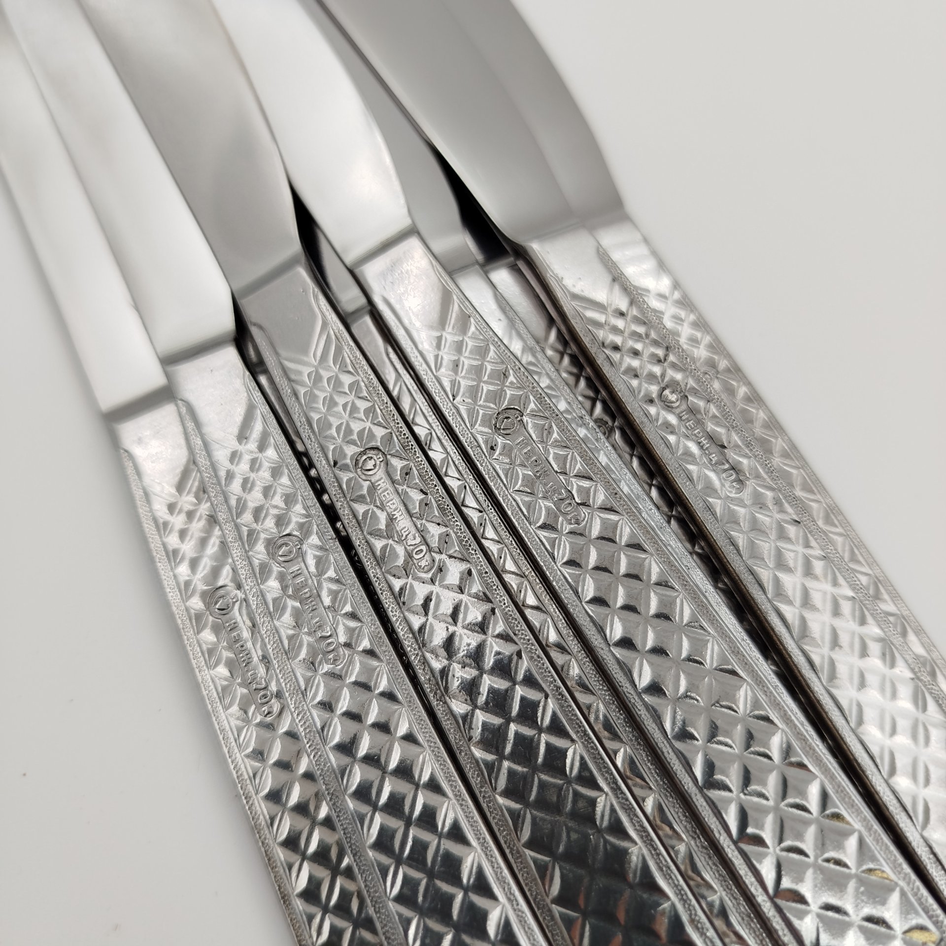 Набор из 11-ти ножей с геометрическим декором, Павловский завод художественных металлоизделий им. С.М. Кирова