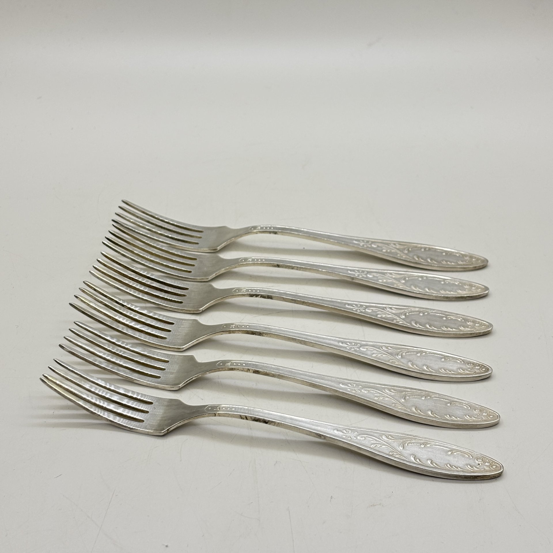 Набор из шести десертных вилок "Пламя", мНЦ (медь-никель-цинк), Кольчугинский завод цветных металлов, СССР, 1960-1990 гг.
