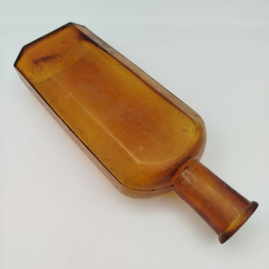 Флакон янтарного оттенка