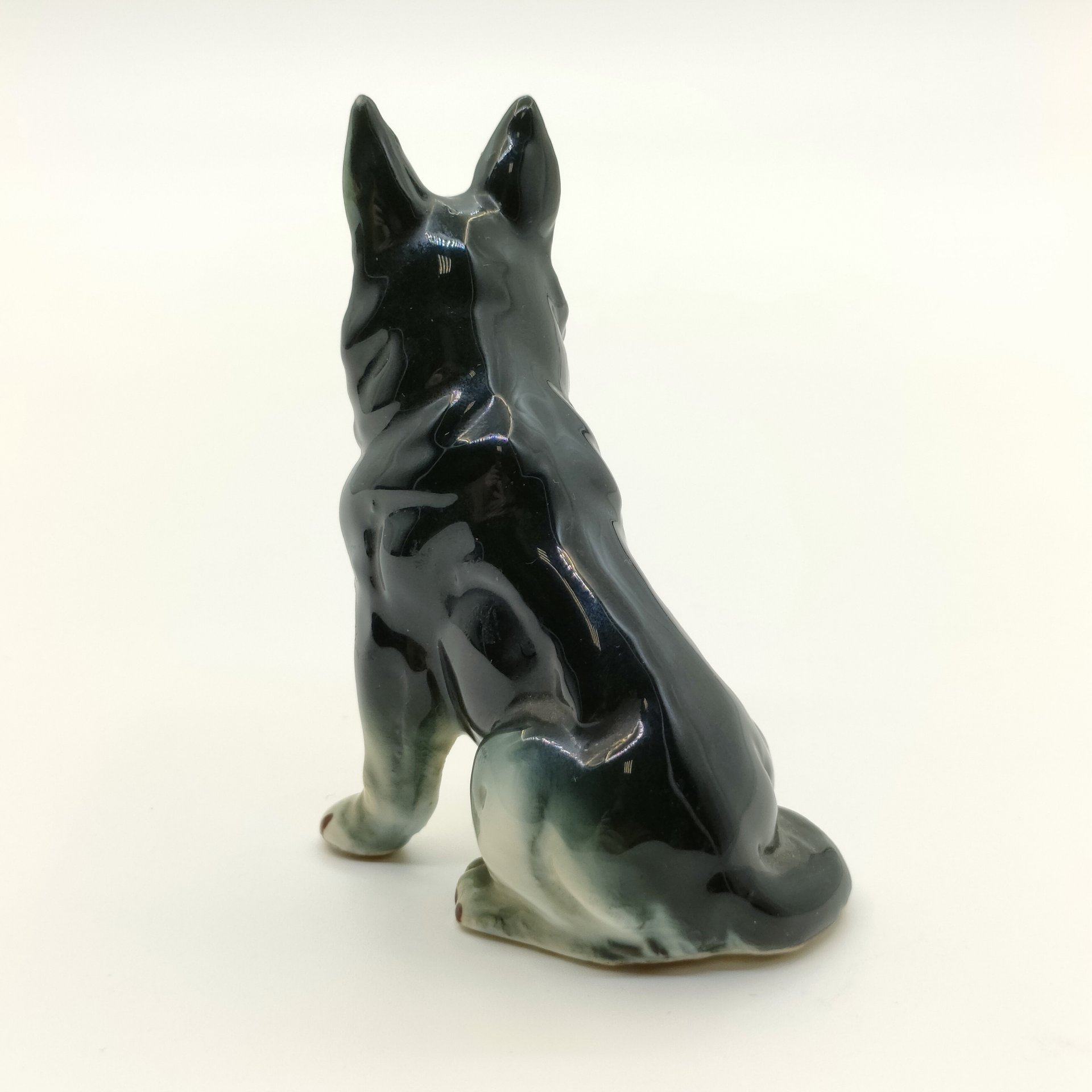 Статуэтка "Овчарка", фарфор, роспись, Западная Европа, 1980-2000 гг.