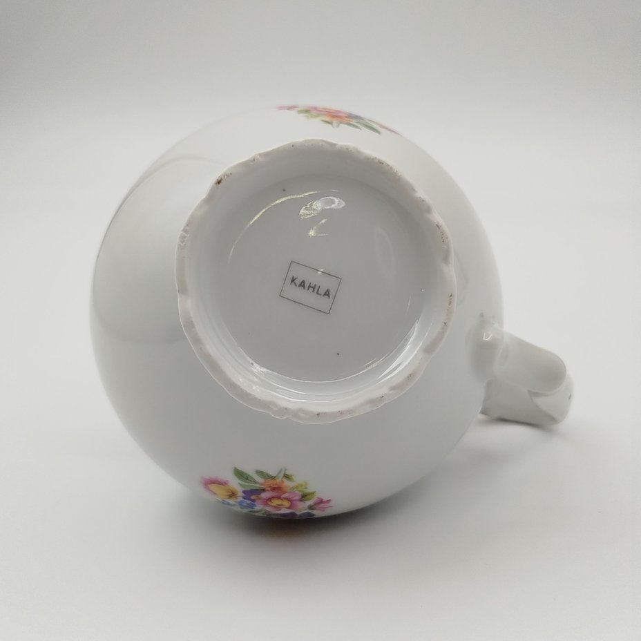 Молочник с цветочным декором и синим кантом, фарфор, деколь, золочение, Kahla, Германия, 1937-1956 гг.