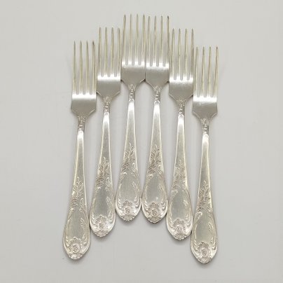 Набор из шести вилок с растительным декором