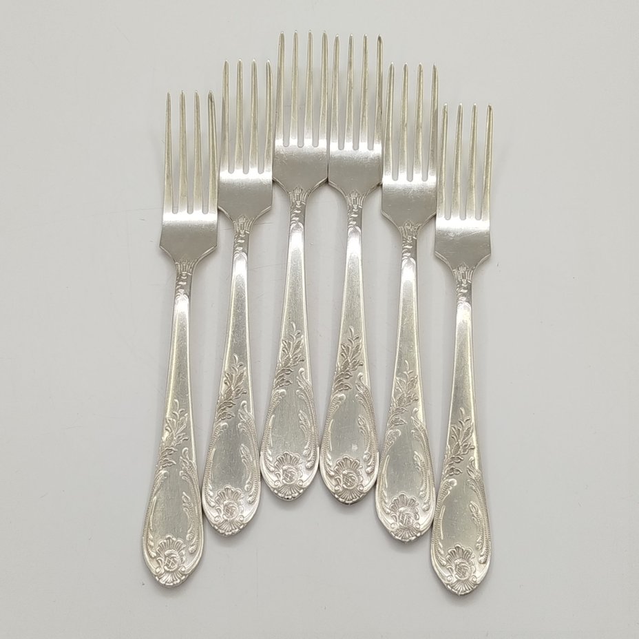 Набор из шести вилок с растительным декором