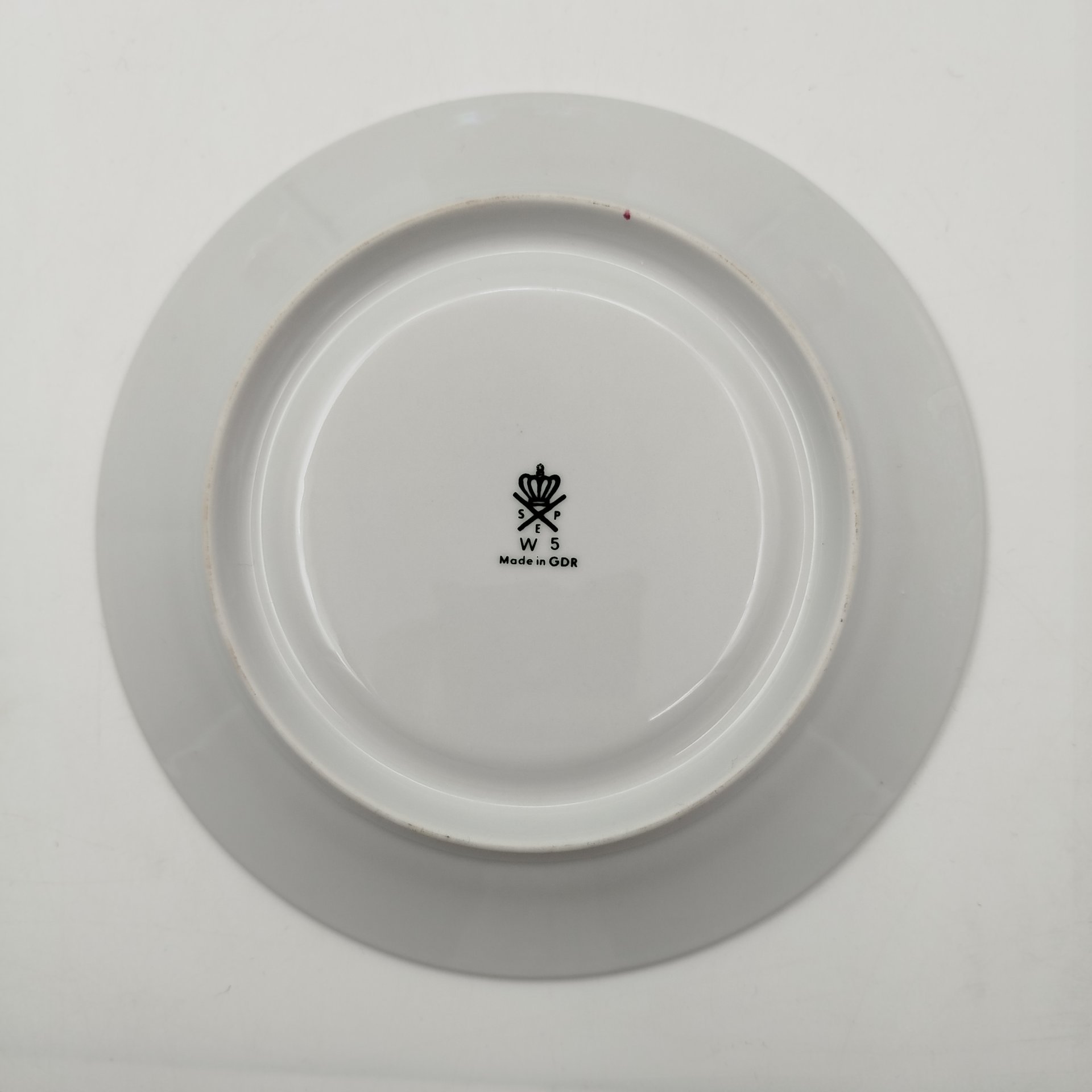 Набор для сервировки стола "Мадонна" (масленка, солонка, перечница), фарфор, деколь, люстр, золочение, Spezial Eisenberg Porzellan (SEP), ГДР, 1970-1990 гг.