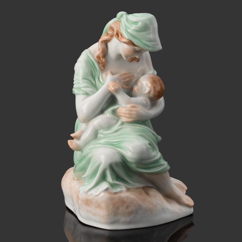 Статуэтка "Материнство" ("Мать и дитя"), фарфор, роспись, Herend (Херенд), Венгрия, 1970-1990 гг.