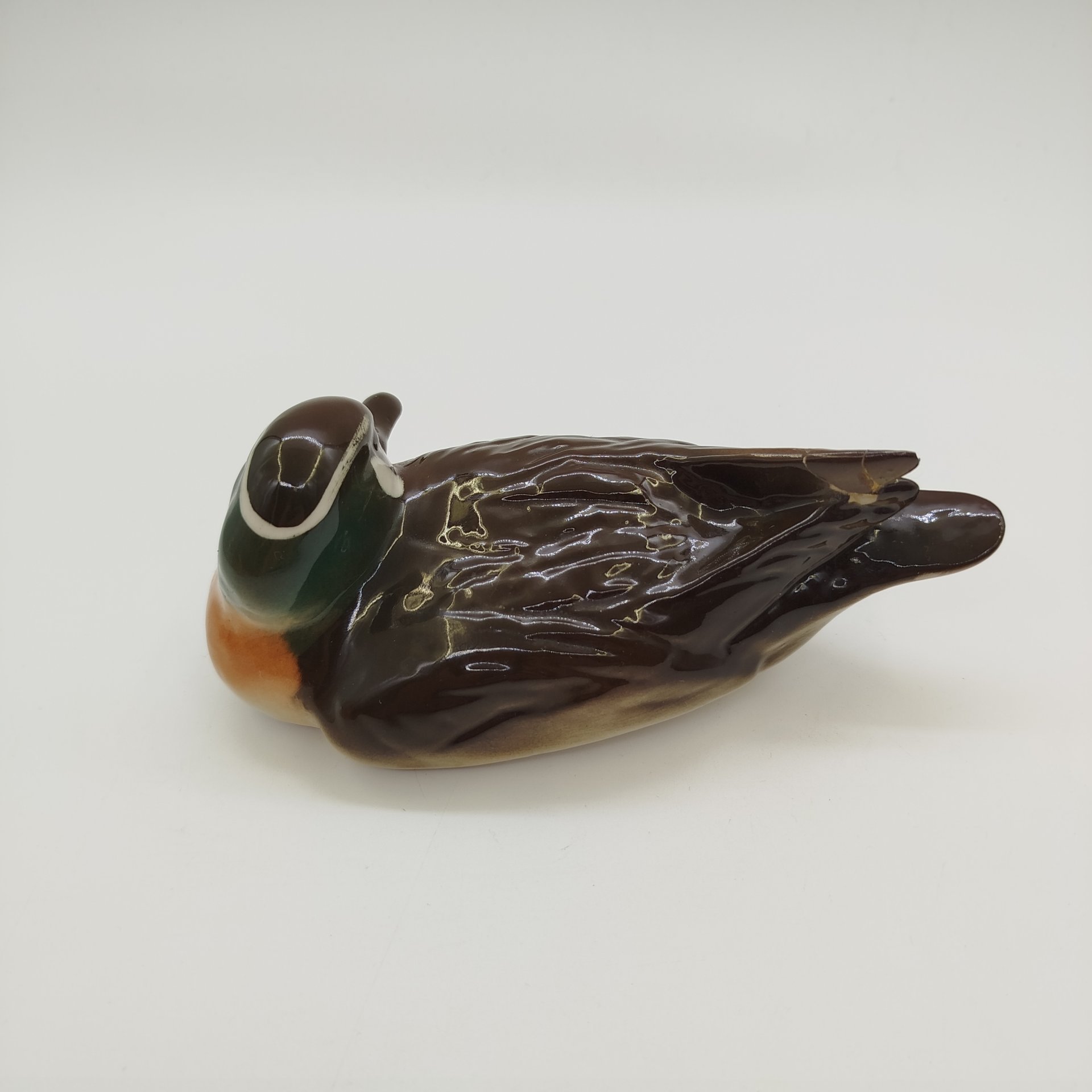 Статуэтка "Утка", скульптор П.П. Веселов, фарфор, аэрография, роспись, Ленинградский фарфоровый завод (ЛФЗ), СССР, 1970-1986 гг.