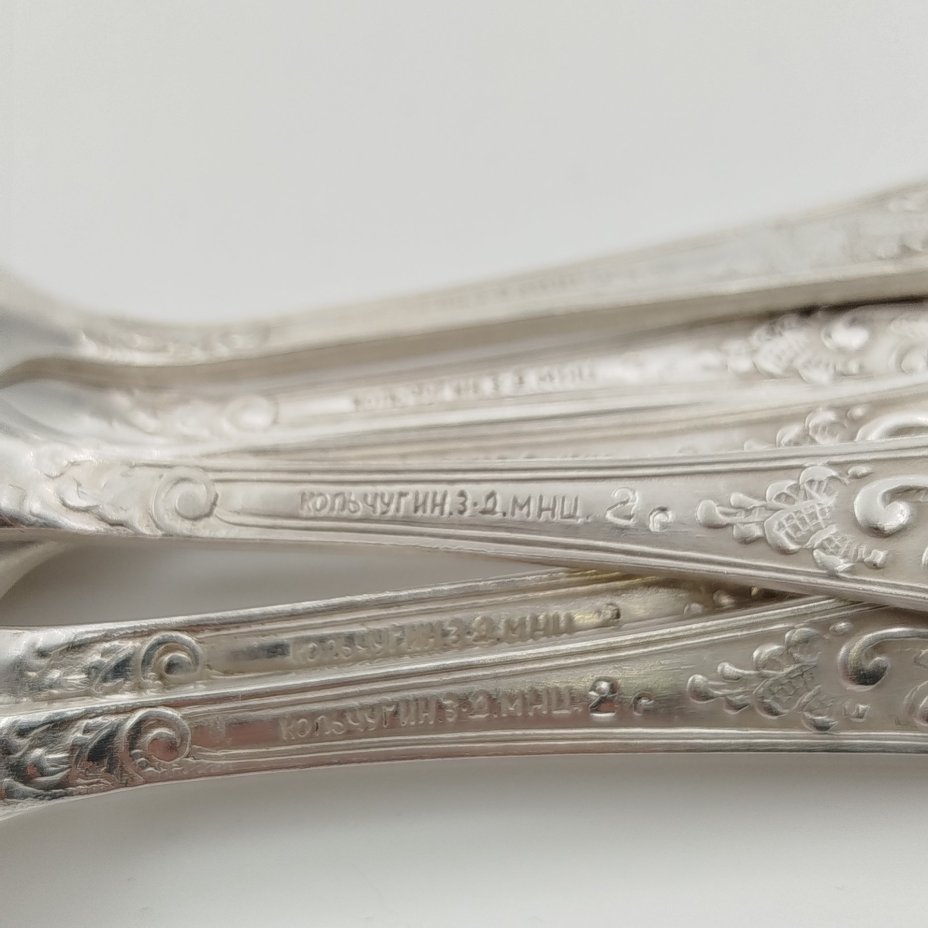 Набор чайных ложек "Пламя" на 6 персон в кофре, мНЦ (медь-никель-цинк), пластик, Кольчугинский завод цветных металлов, СССР, 1970-1990 гг.