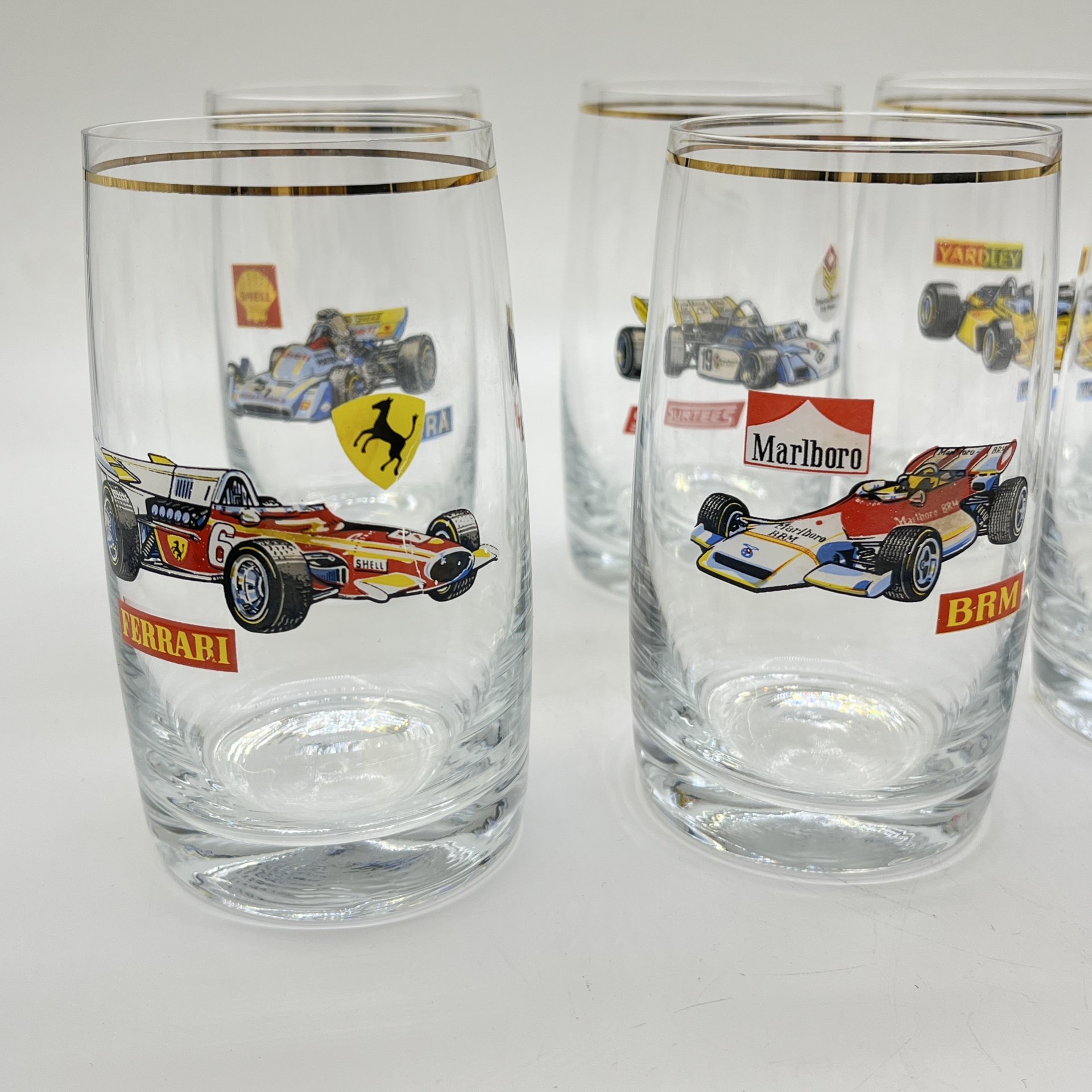 Стаканы с изображением гоночных автомобилей для прохладительных напитков (6 шт.), стекло, деколь, золочение, Bohemia Evpas, Чехия, 1980-2000 гг.