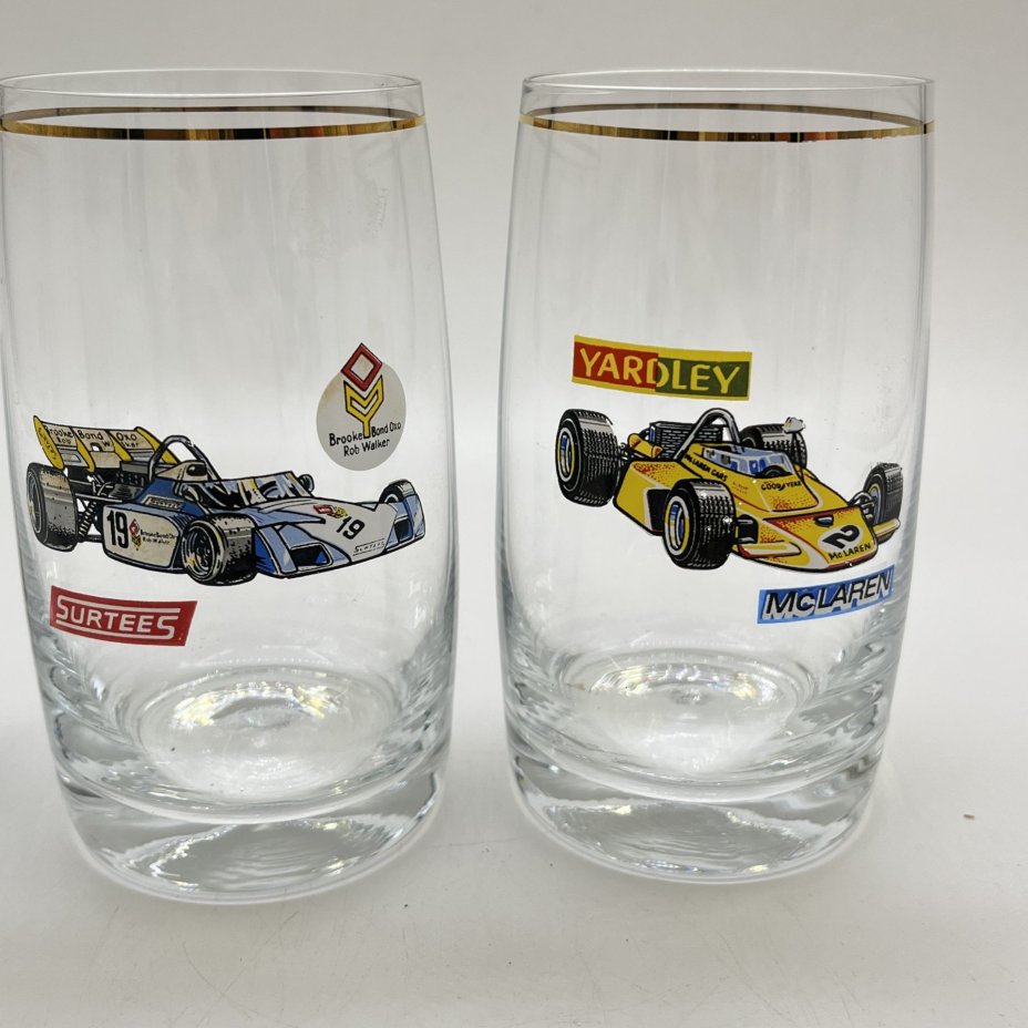 Стаканы с изображением гоночных автомобилей для прохладительных напитков (6 шт.), стекло, деколь, золочение, Bohemia Evpas, Чехия, 1980-2000 гг.