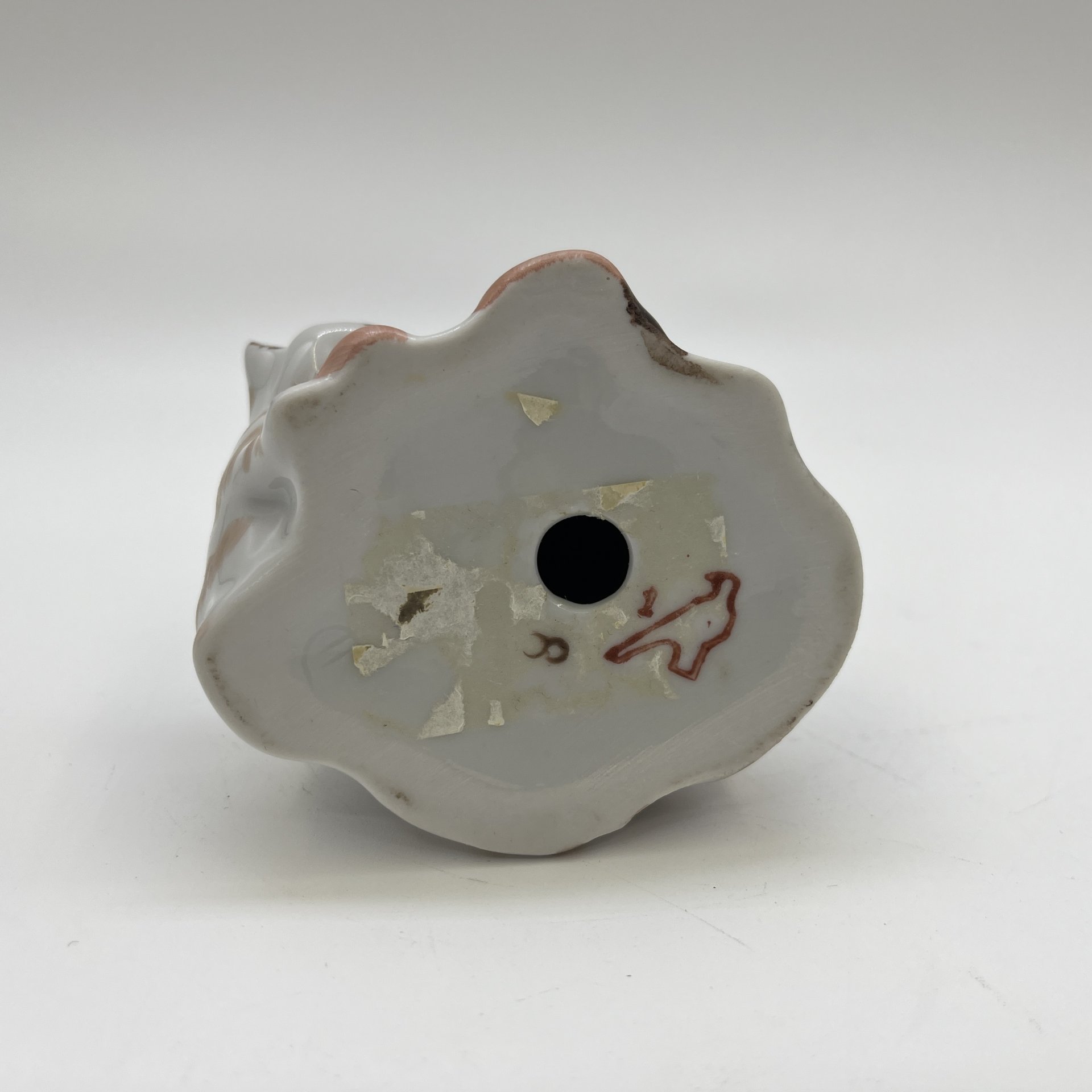 Статуэтка "Сторож в белом тулупе", фарфор, роспись, Дулевский фарфоровый завод (Дулёво), Россия, 2000-2010 гг.