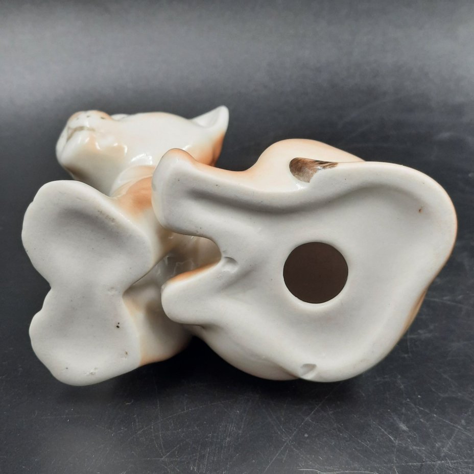 Статуэтка "Львёнок", скульптор Б.Я. Воробьев, фарфор, роспись, Ленинградский фарфоровый завод (ЛФЗ), СССР, 1970-1990 гг.