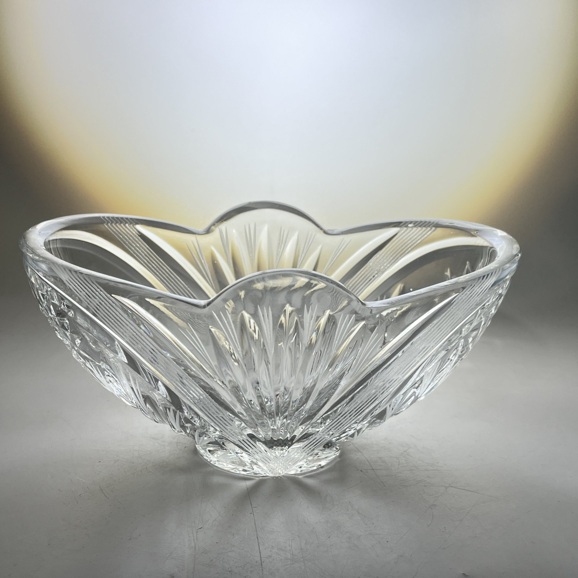 Салатник миниатюрный с геометрическим декором, стекло, штамп, алмазная грань, СССР, 1960-1980 гг.