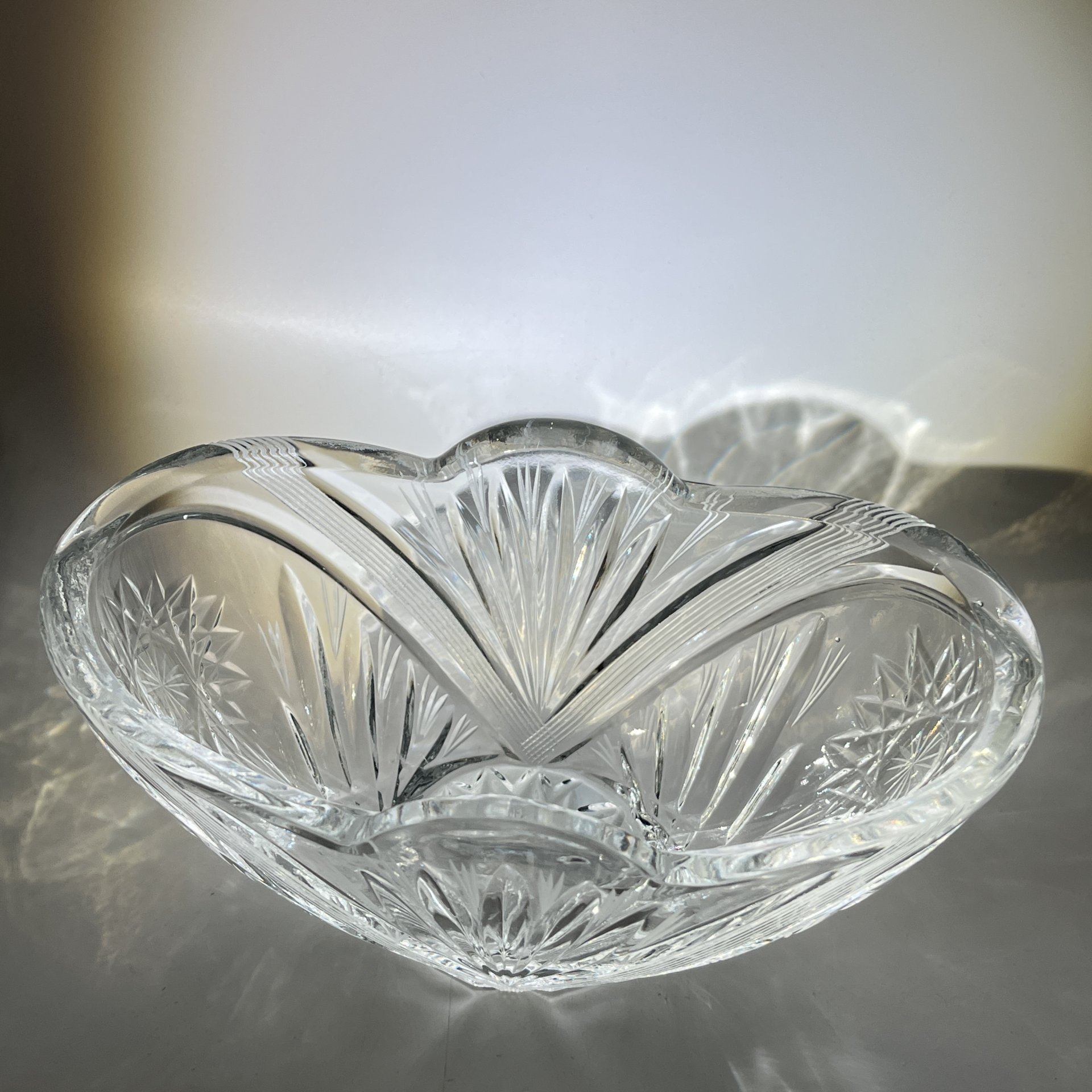 Салатник миниатюрный с геометрическим декором, стекло, штамп, алмазная грань, СССР, 1960-1980 гг.