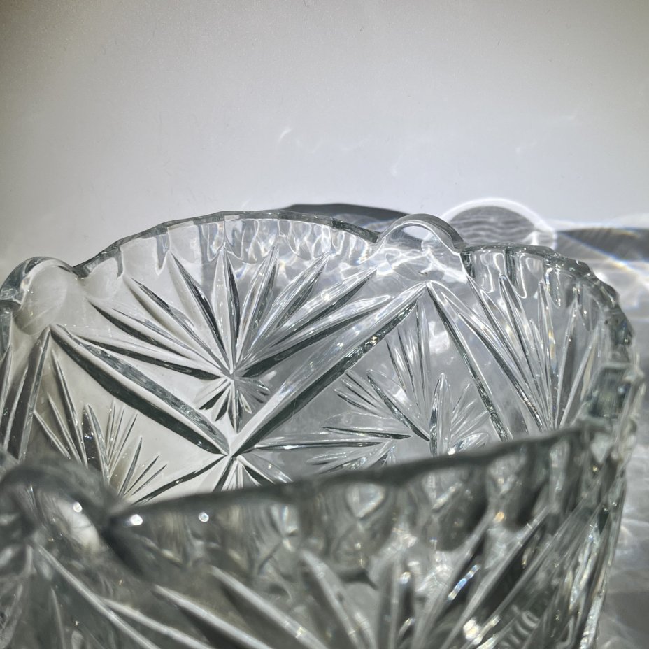 Ваза для букета с геометрическим декором