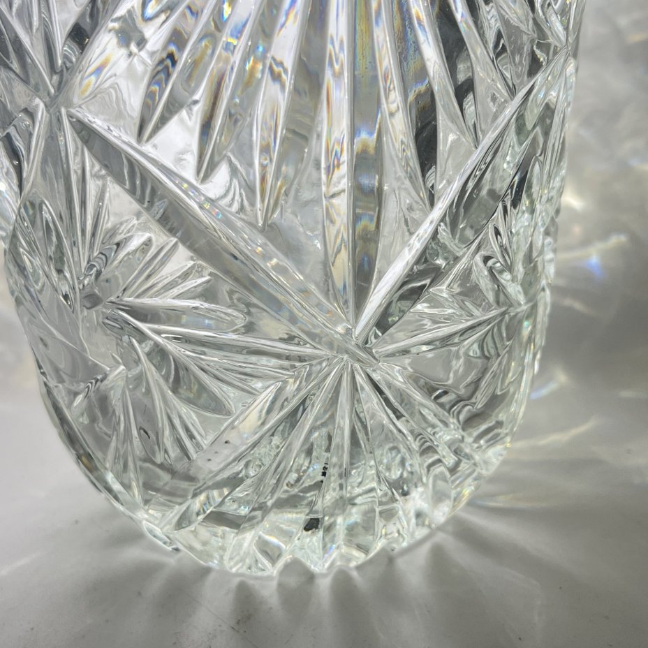 Ваза для букета с геометрическим декором