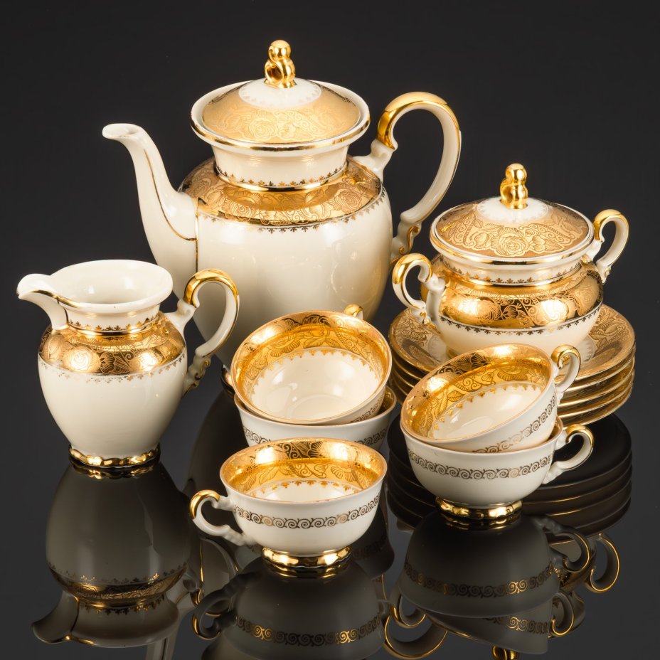 Сервиз кофейный на 6 персон, уркашенный зологченым цветочным декором, фарфор, золочение, Mitterteich Bavaria, Бавария, 1931-1945 гг.