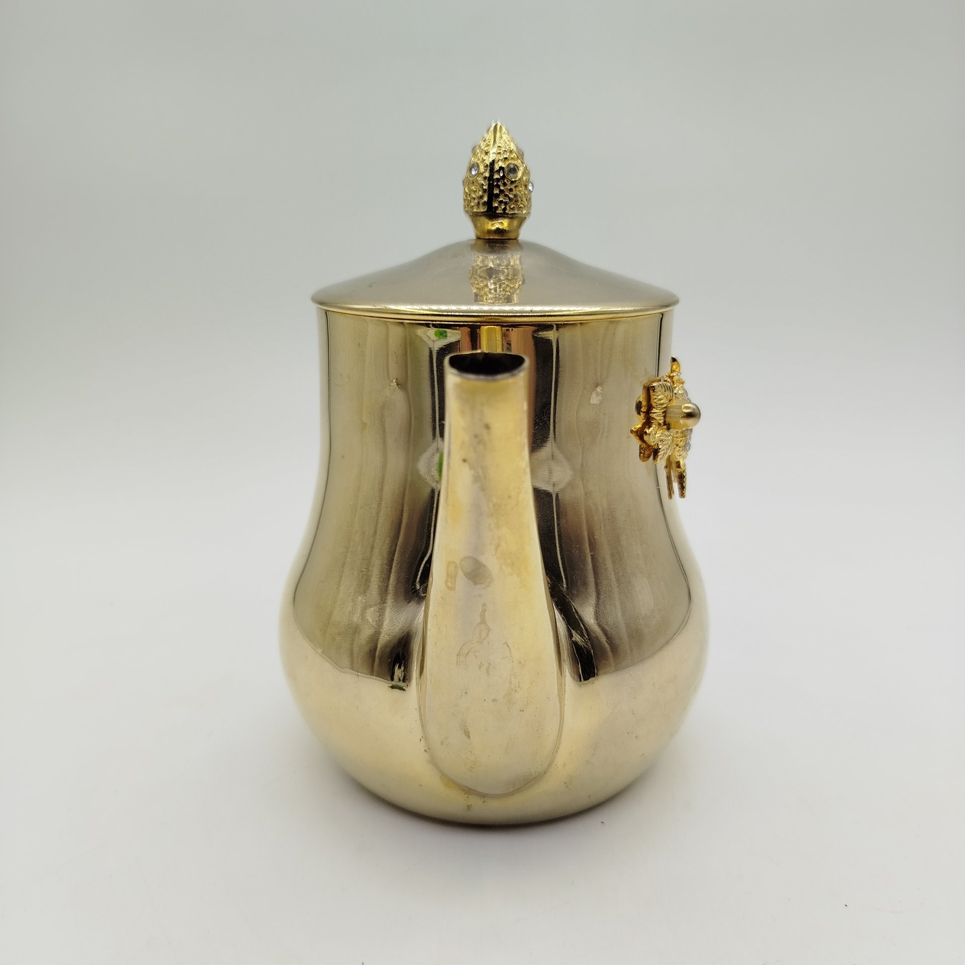 Чайник с растительным декором, металл, золочение, Европа, 1990-2000 гг.