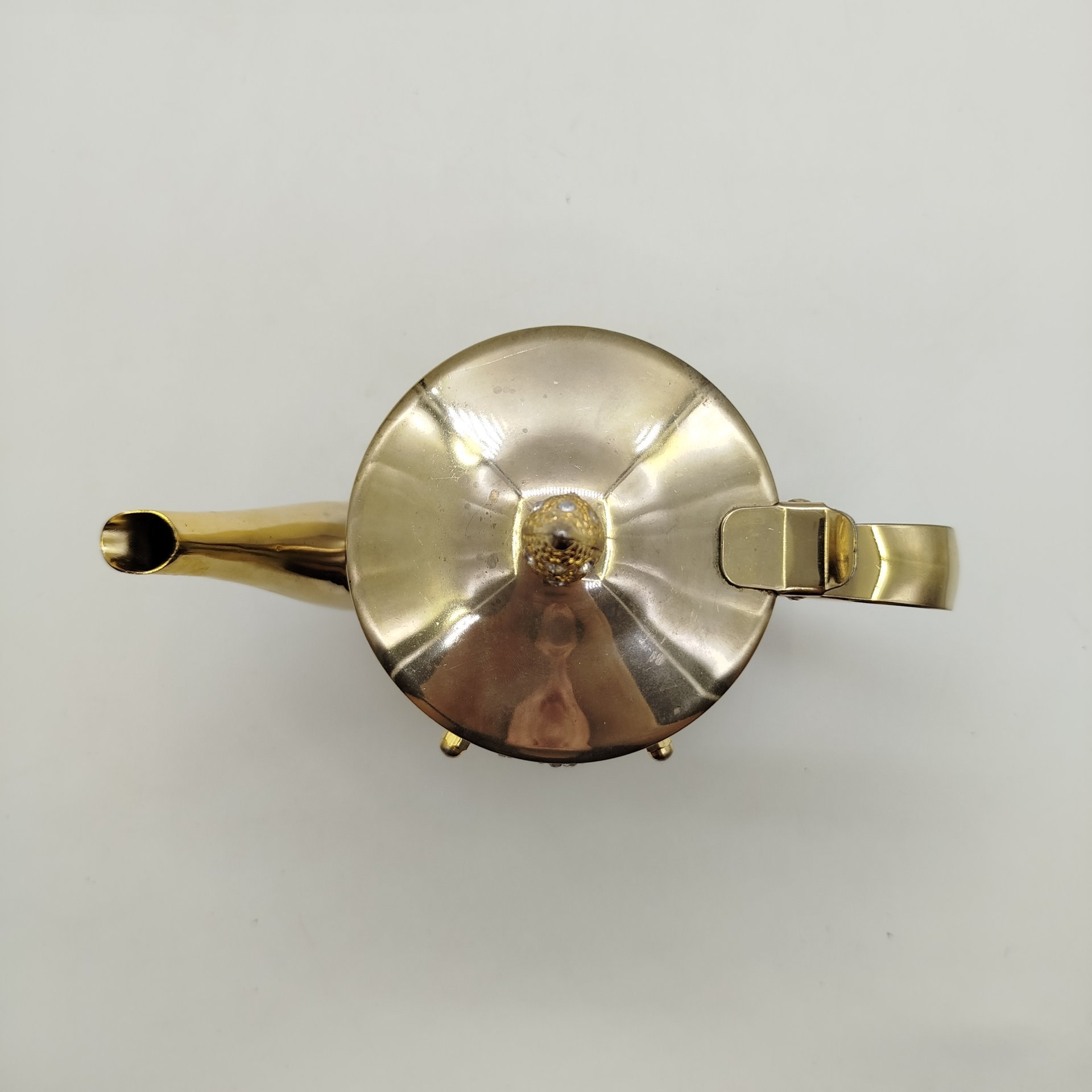 Чайник с растительным декором, металл, золочение, Европа, 1990-2000 гг.