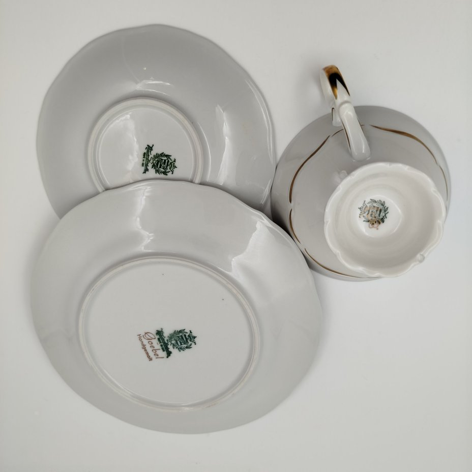 Трио чайное с цветочным декором пурпурного оттенка, фарфор, роспись, золочение, Weimar Porzellan (Веймарский фарфор), ГДР, 1949-1980 гг.