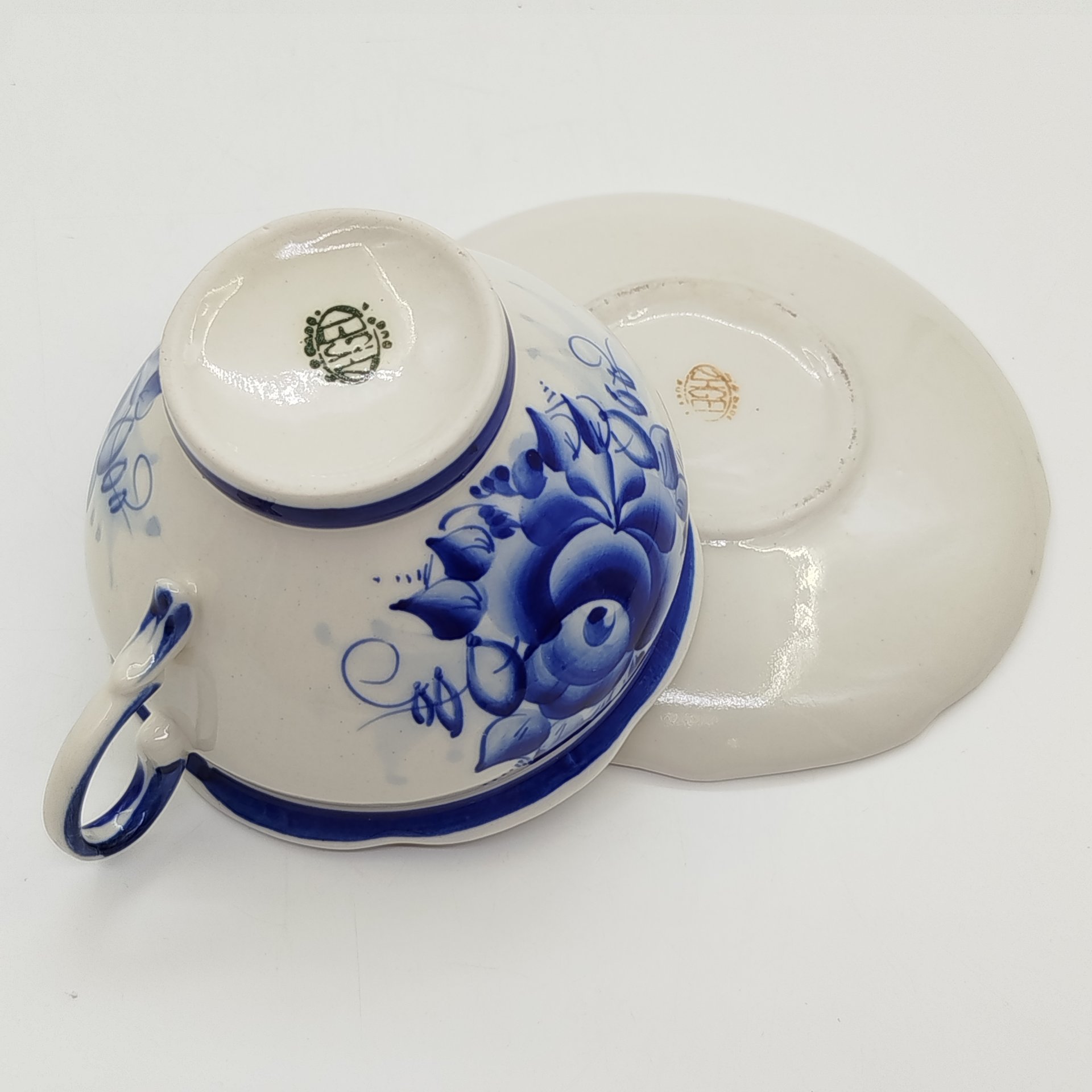 Пара чайная с расписным цветочным декором, Гжель