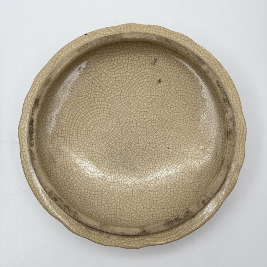 Шкатулка (ёмкость для хранения), украшенная изображением красной смородины