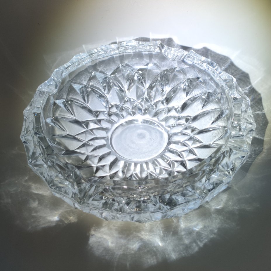 Большая пепельница с резным геометрическим декором, хрусталь, алмазная грань, СССР, 1950-1980 гг.