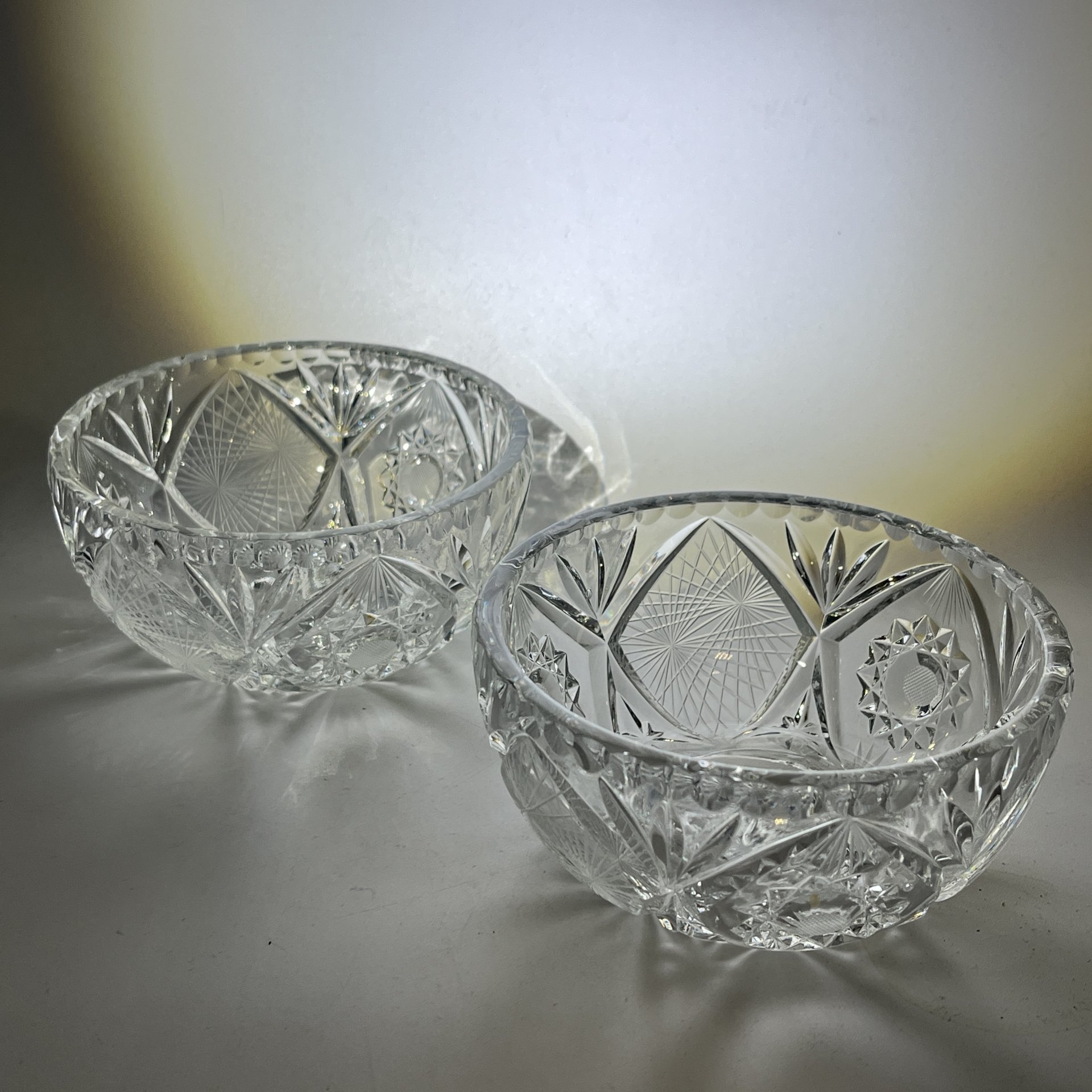 Набор из 2 розеток с геометрическим декором, хрусталь, алмазная грань, СССР, 1970-1990 гг.