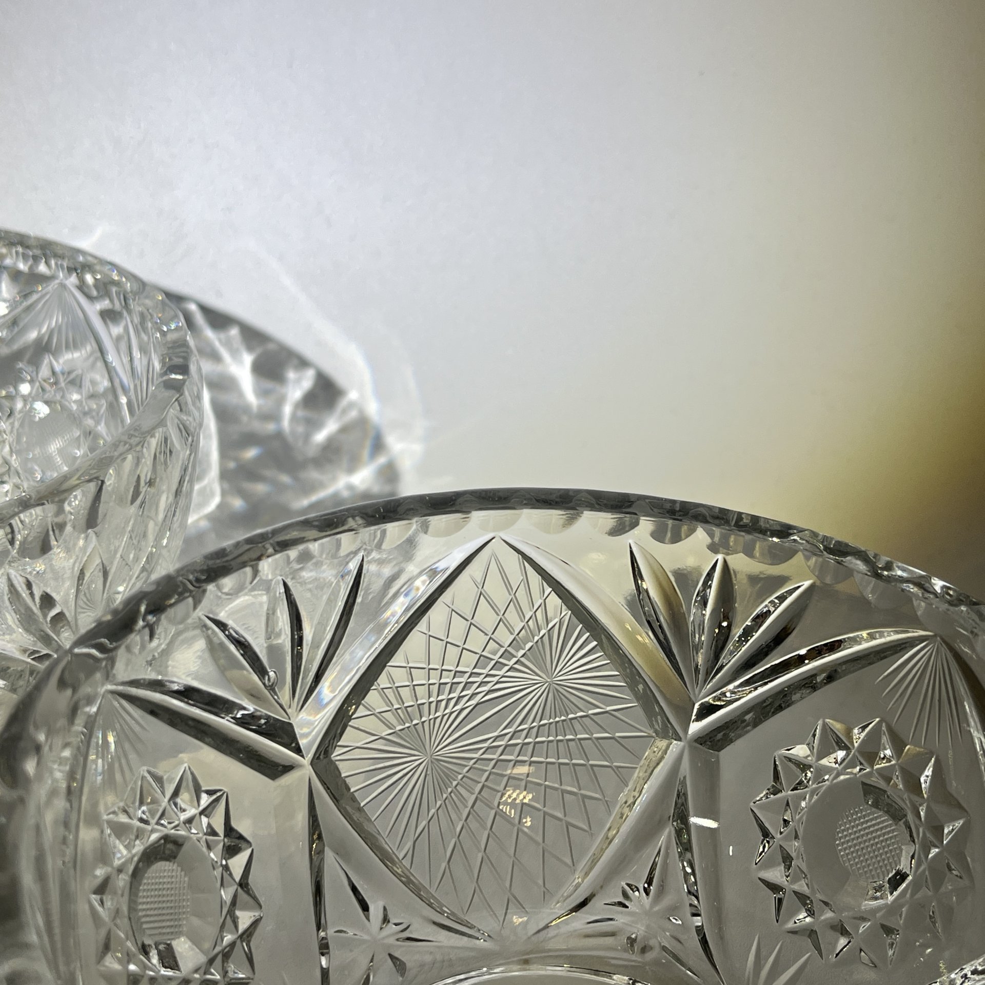 Набор из 2 розеток с геометрическим декором, хрусталь, алмазная грань, СССР, 1970-1990 гг.