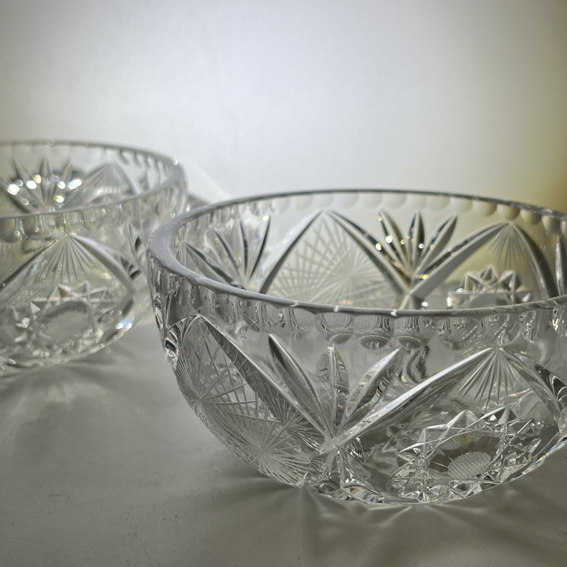 Набор из 2 розеток с геометрическим декором, хрусталь, алмазная грань, СССР, 1970-1990 гг.