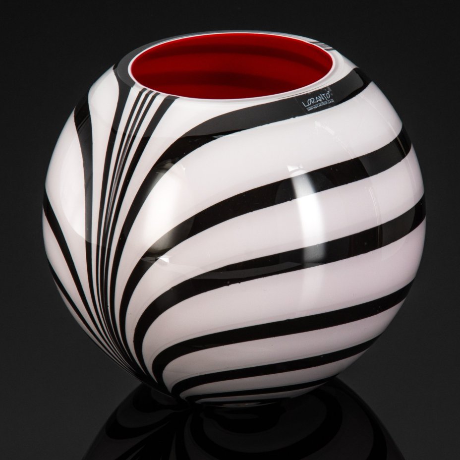 Ваза шарообразной формы "Зебра", Loranto Glass