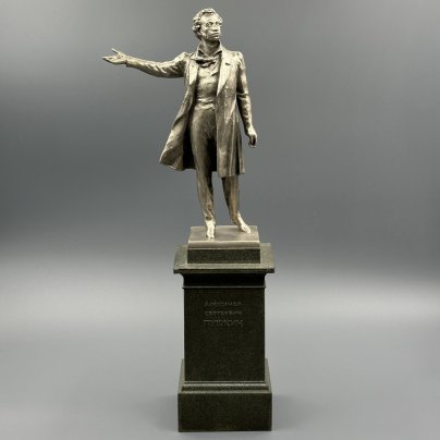 Скульптура "Памятник А. С. Пушкину", по модели скульптора М. К. Аникушина и архитектора В. А. Петрова