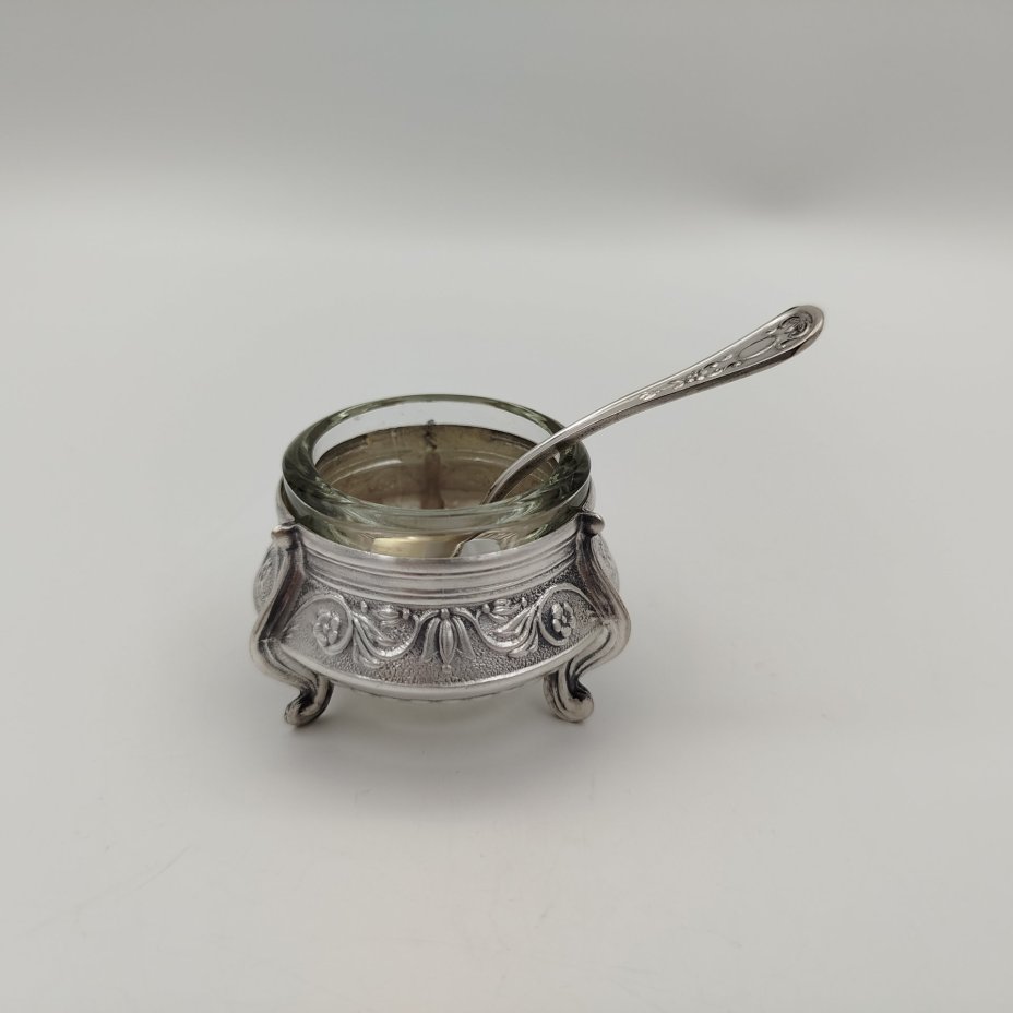 Солонка с ложкой, мНЦ (медь-никель-цинк), стекло (вставка), Мстерский завод художественных изделий «Ювелир», СССР, 1965-1990 гг., Мстерский завод художественных изделий «Ювелир»