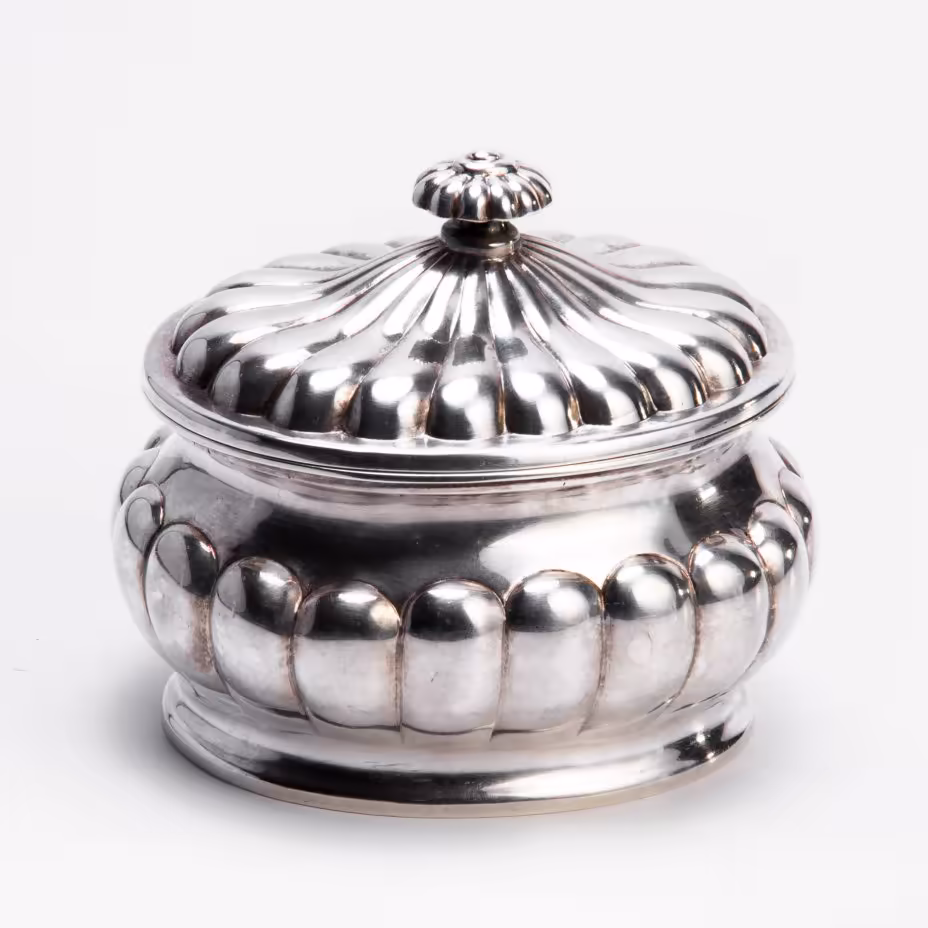Сахарница с фигурным туловом, серебро 925 пр., Австрия, 1900-1922 гг.