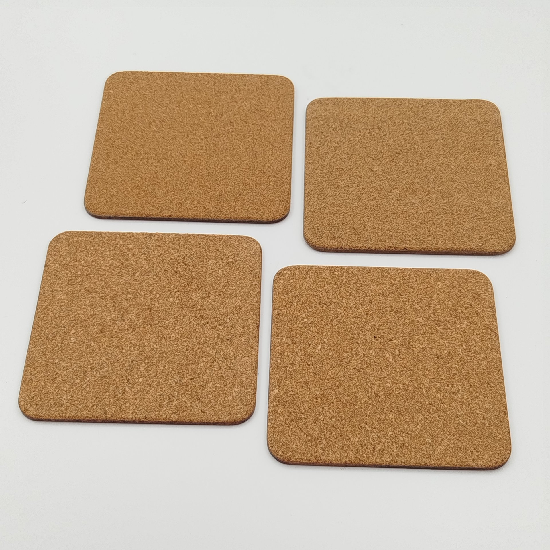 Набор из 4-х костеров (подставок под стаканы) с изобрважением дверей Дублина, пробка, печать, картон