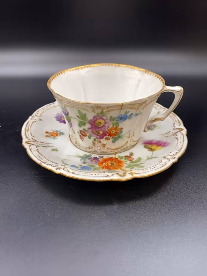 Чайная пара "Volkstedt porcelain factory Richard Eckert and Co"