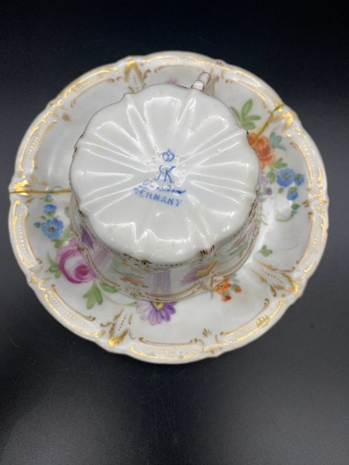 Чайная пара "Volkstedt porcelain factory Richard Eckert and Co"