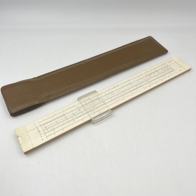 Линейка логарифмическая в кофре