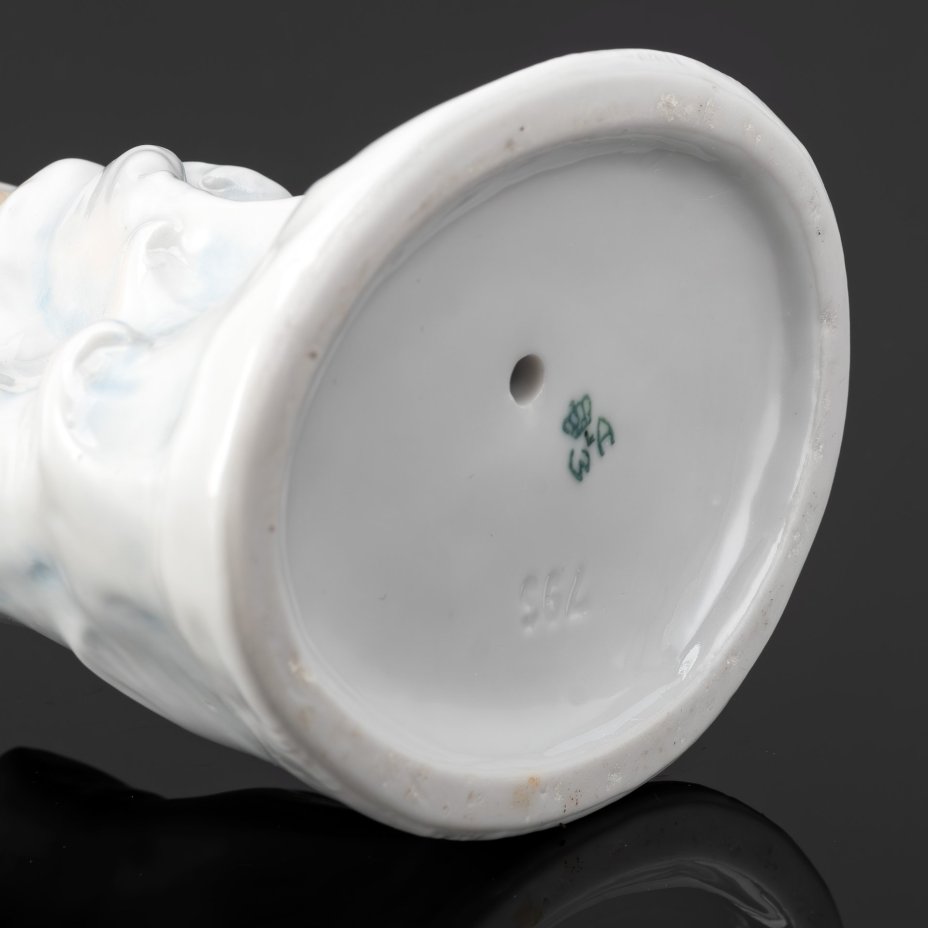 Статуэтка "Афродита" ("Купальщица"), фарфор, роспись, Wagner & Apel, Германия, 1935-1951 гг.