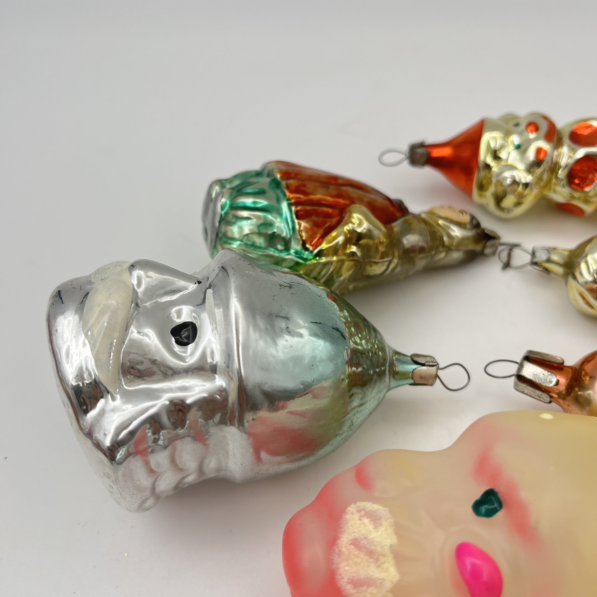 Набор винтажных ёлочных игрушек "Герои сказок" (10 шт.), стекло, краска, металл, СССР, 1950-1980 гг.